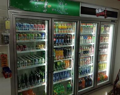 超市和便利店常见的饮料展示柜介绍及功能特点